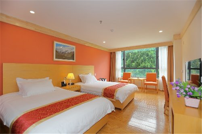 Mount Siguniang Yuntian Resort Hotel